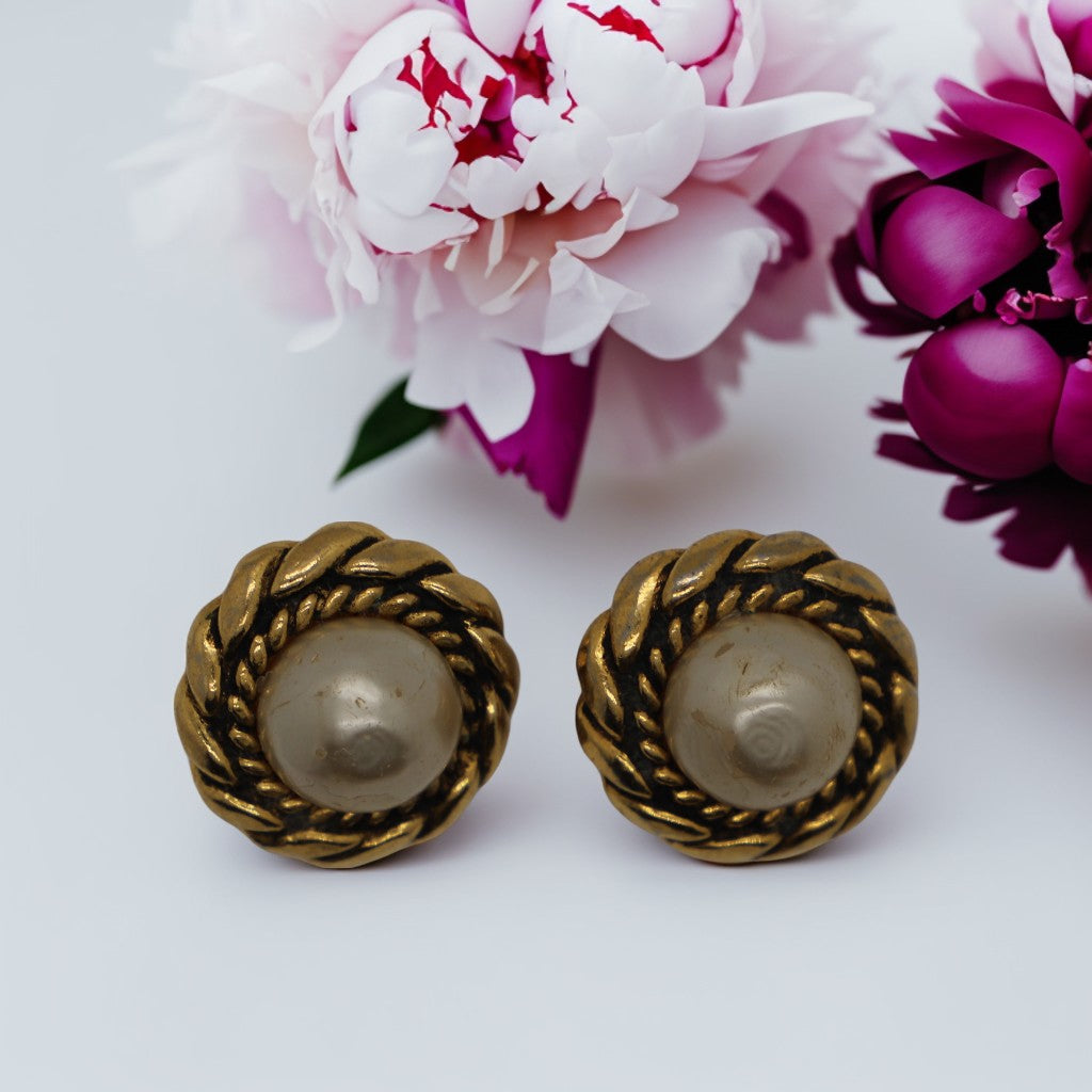 Authentische Vintage Chanel Perle Ohrclips Frankreich